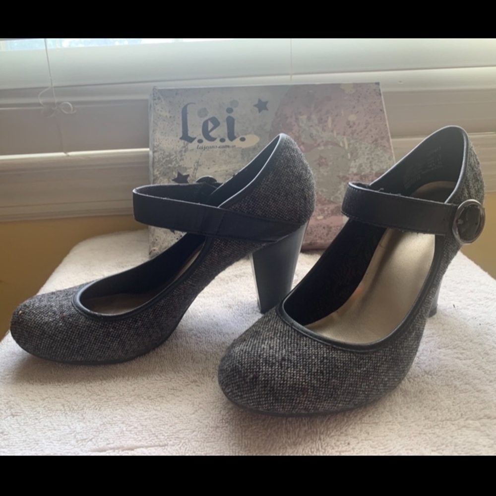 l.e.I  Heels